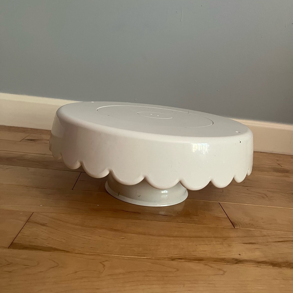 NEW Cake Stand